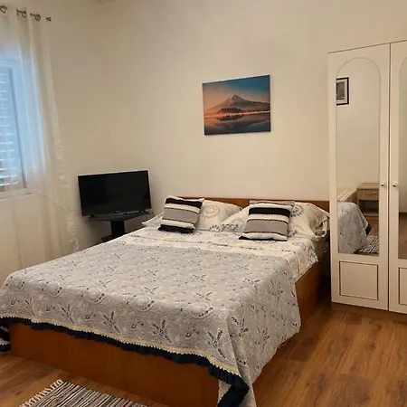 Apartman Velmer Turanj
